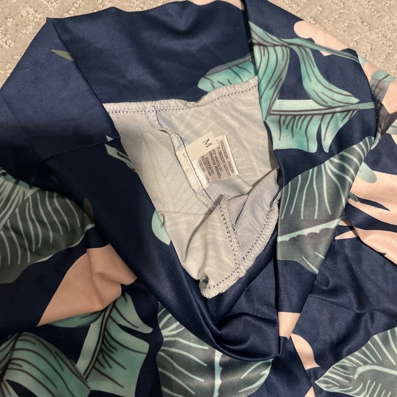 Matching top/skirt - Picture 4 of 5